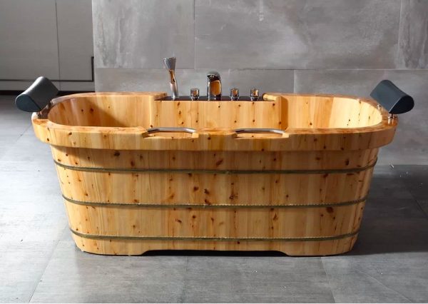 hình ảnh cận cảnh mẫu bồn tắm bằng gỗ
