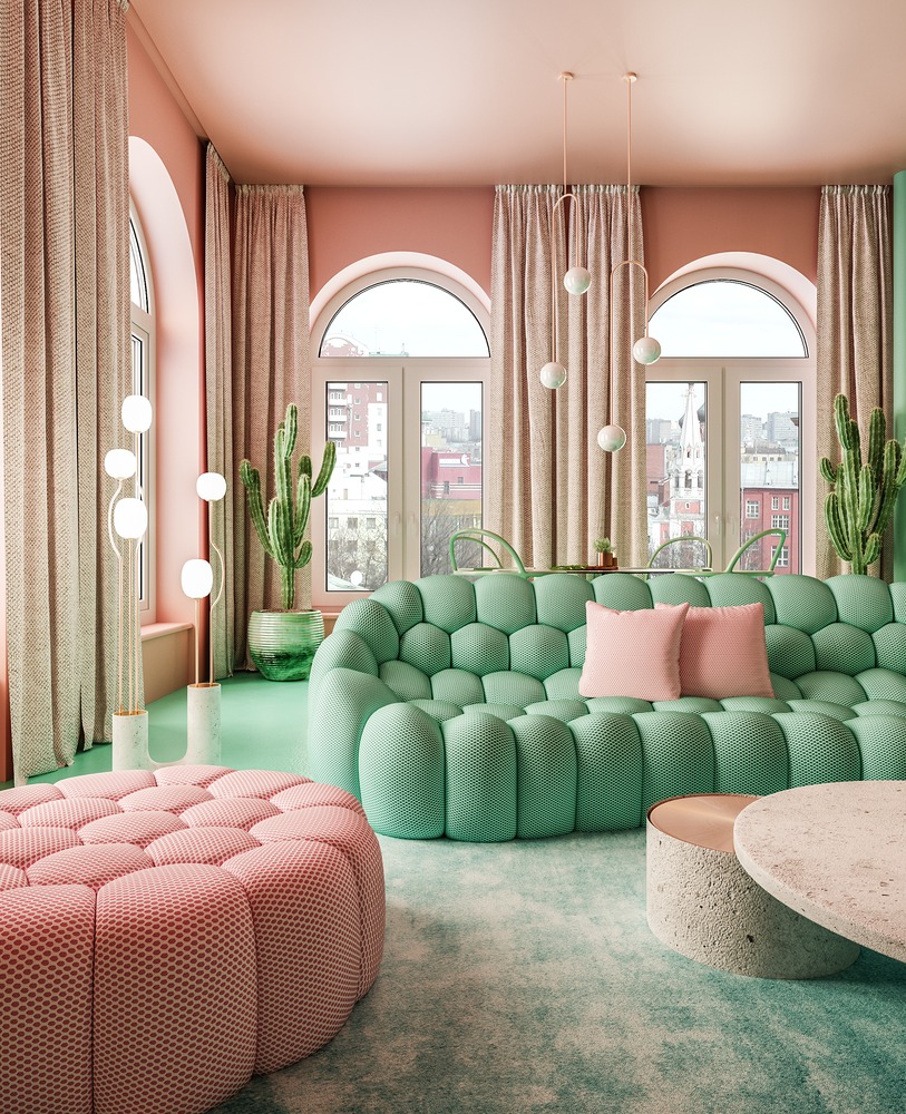 hình ảnh phòng khách với cửa sổ kính vòm, rèm màu be, tường sơn hồng đất, sofa màu xanh ngọc