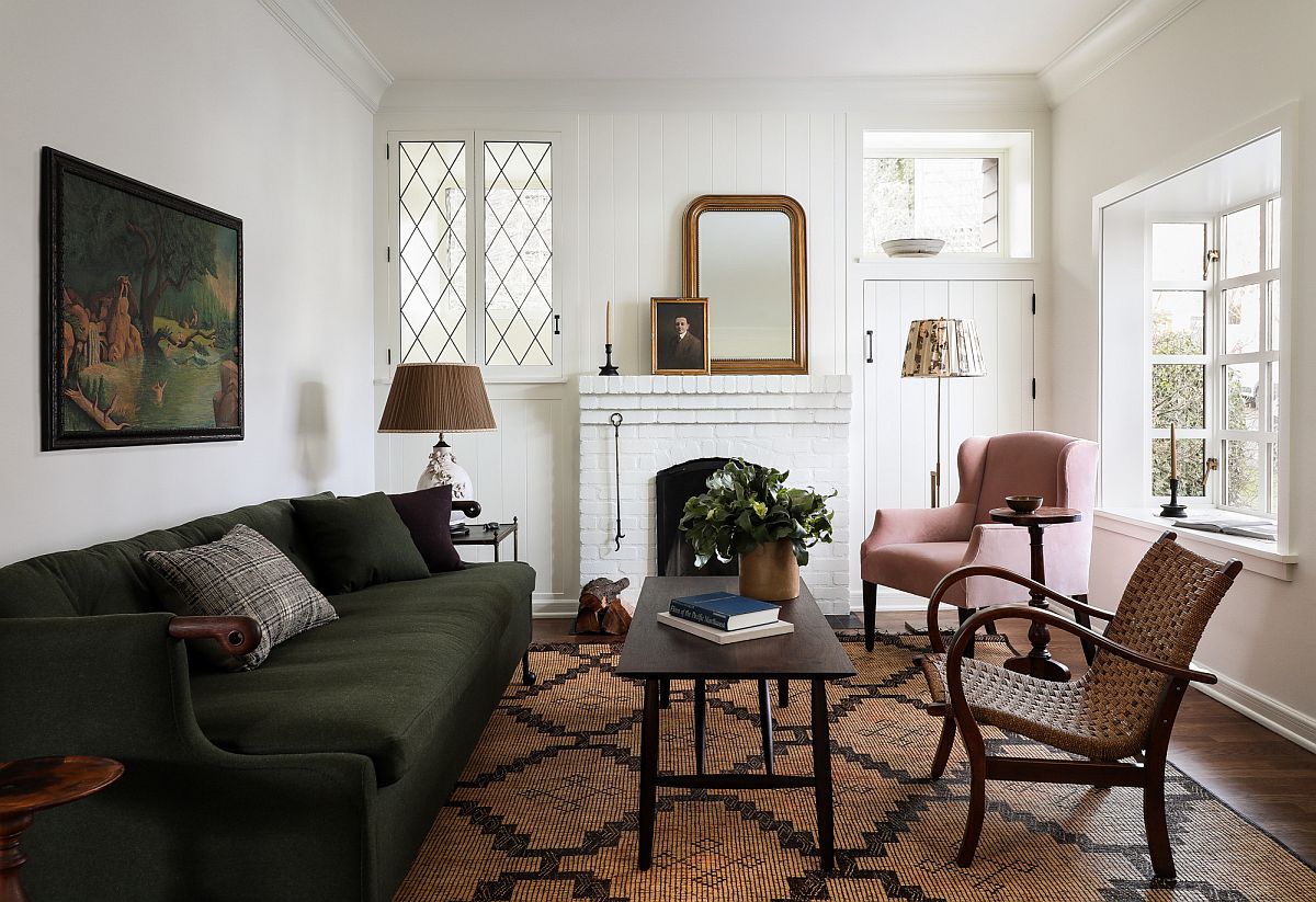 hình ảnh toàn cảnh phòng khách hiện đại, sofa lớn màu xanh rêu