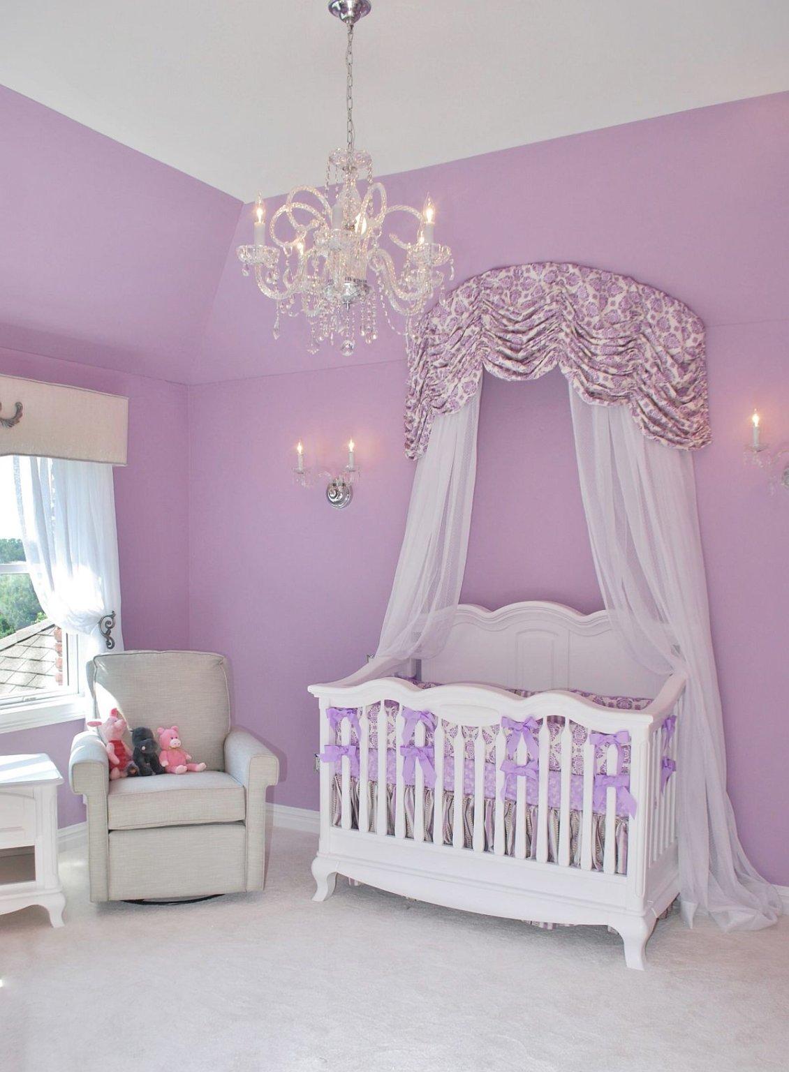 phòng ngủ bé gái màu tím violet