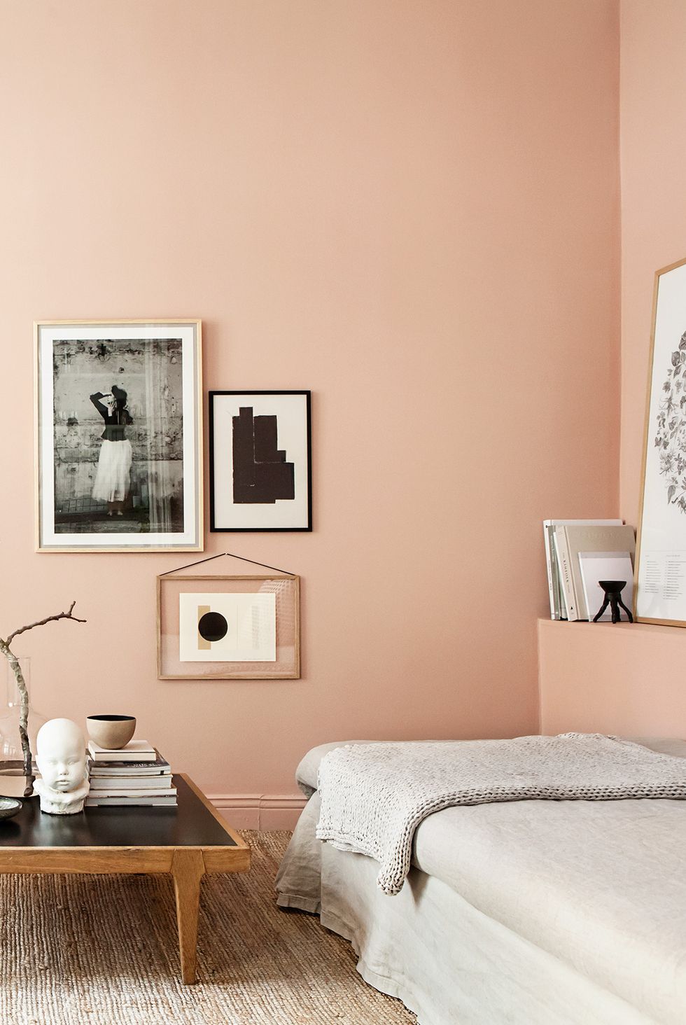 phòng ngủ tông màu hồng đào ngọt ngào, tinh tế