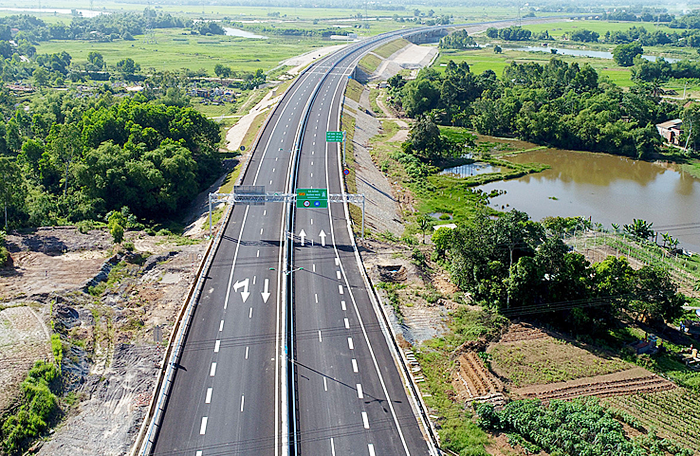Xây cao tốc Vân Phong - Nha Trang nối 3 vùng kinh tế trọng điểm
