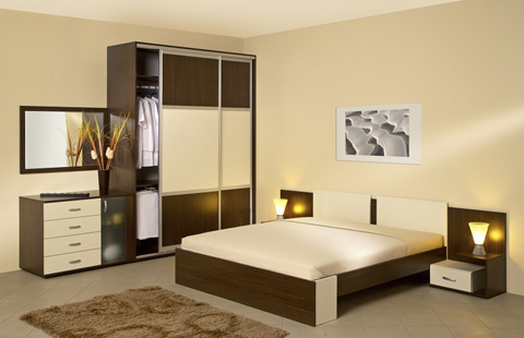 Phòng ngủ master phong cách truyền thống, tiết chế tối đa đồ nội thất nhằm tạo cảm giác thư thái, dễ chịu cho người dùng.