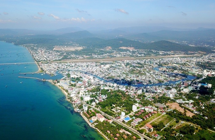 hình ảnh một góc huyện đảo Phú Quốc nhìn từ trên cao