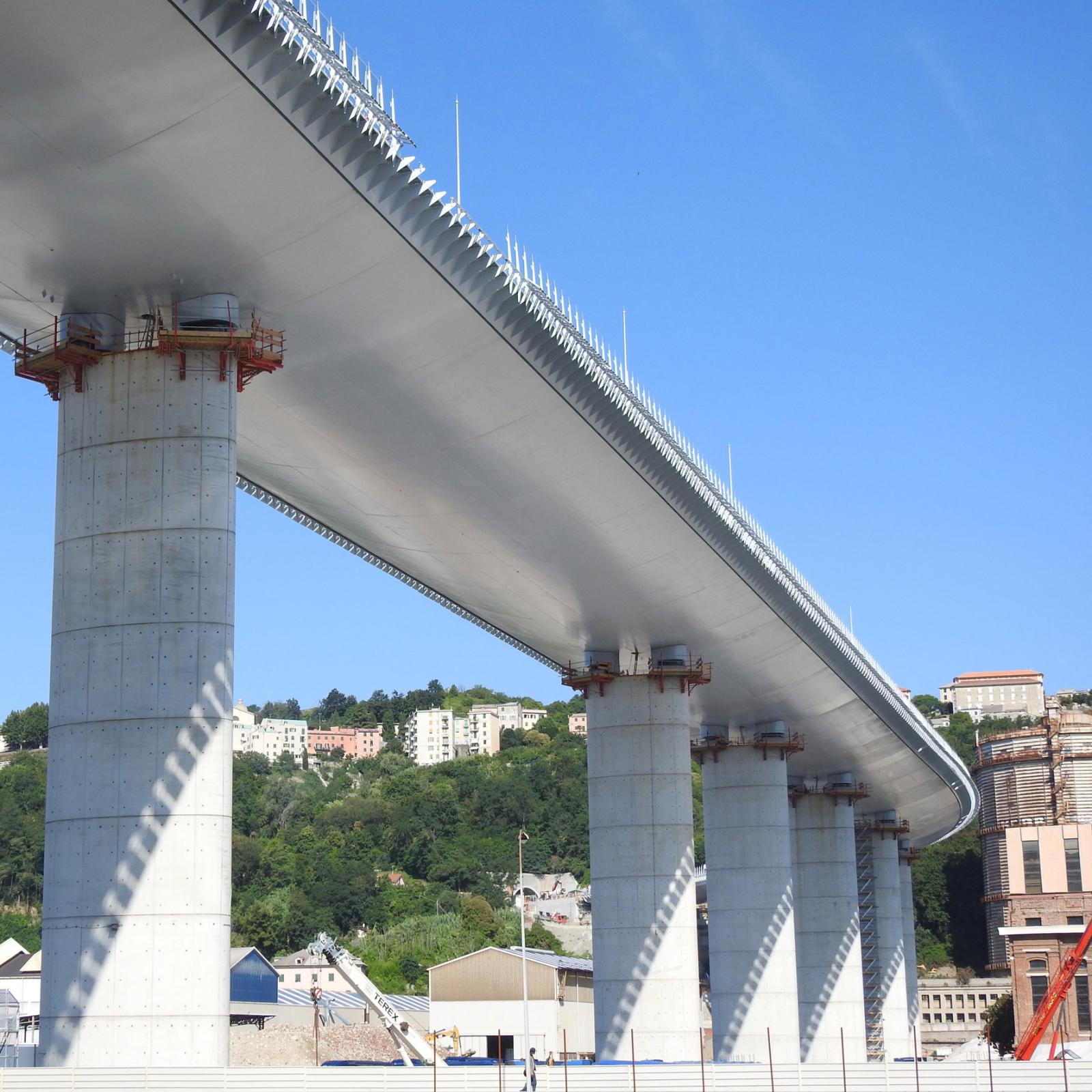 Cầu San Giorgio ở Ý được khánh thành vào đầu năm nay.