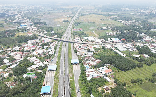 hình ảnh Cao tốc TP.HCM - Long Thành - Dầu Giây đoạn qua huyện Long Thành nhìn từ trên cao