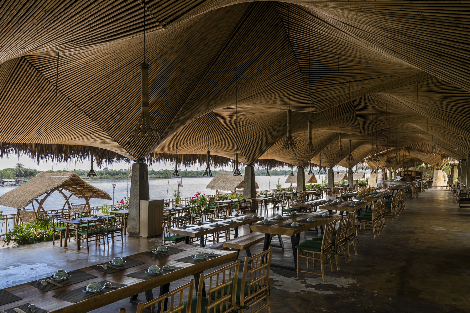 Nhà hàng độc đáo ở quê hương xứ dừa Bến Tre