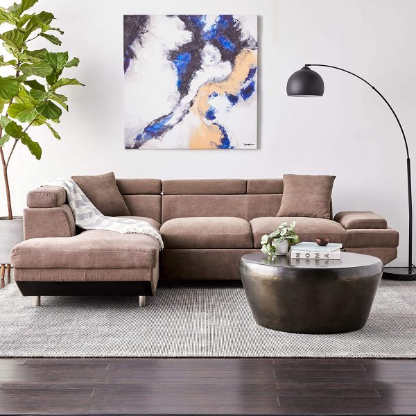 Sofa màu vỏ đỗ đang rất được ưa chuộng bởi vẻ nhẹ nhàng, ấm áp và thân thiện mà nó mang lại cho không gian phòng khách.