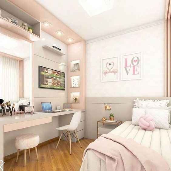 Phòng ngủ bé gái với bảng màu hồng, tím oải hương nhẹ nhàng. Căn phòng tích hợp góc học tập, làm việc tiện dụng.