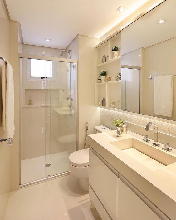 Phòng tắm, vệ sinh hiện đại trong nhà vườn 1 tầng. Vách kính phân tách rõ hai khu khô - ướt, đảm bảo căn phòng luôn khô ráo, sạch sẽ.