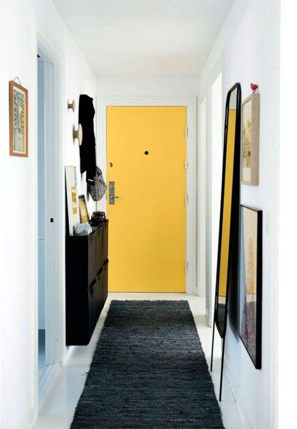 Tủ/kệ âm tường được nhiều gia chủ lựa chọn khi bài trí lối vào căn hộ.