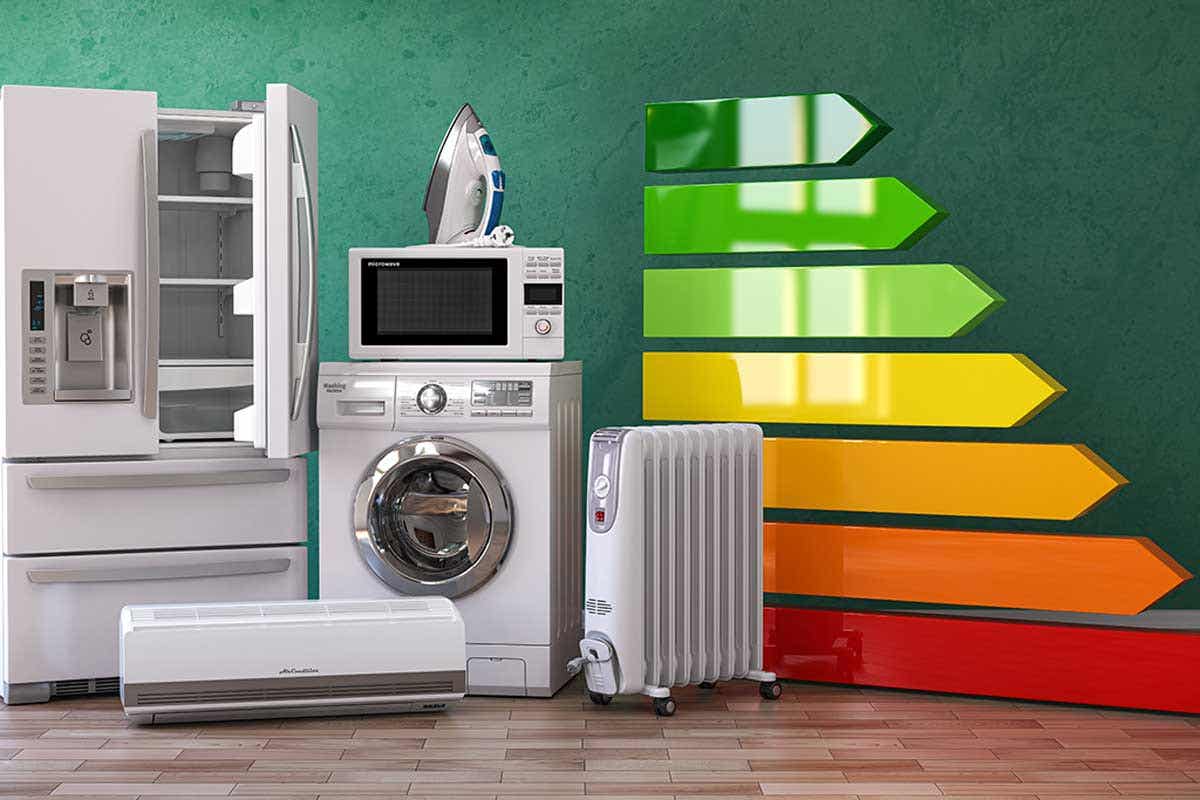 hình ảnh máy giặt, tủ lạnh, lò vi sóng, bàn là, máy sưởi màu xám đặt cạnh nhau