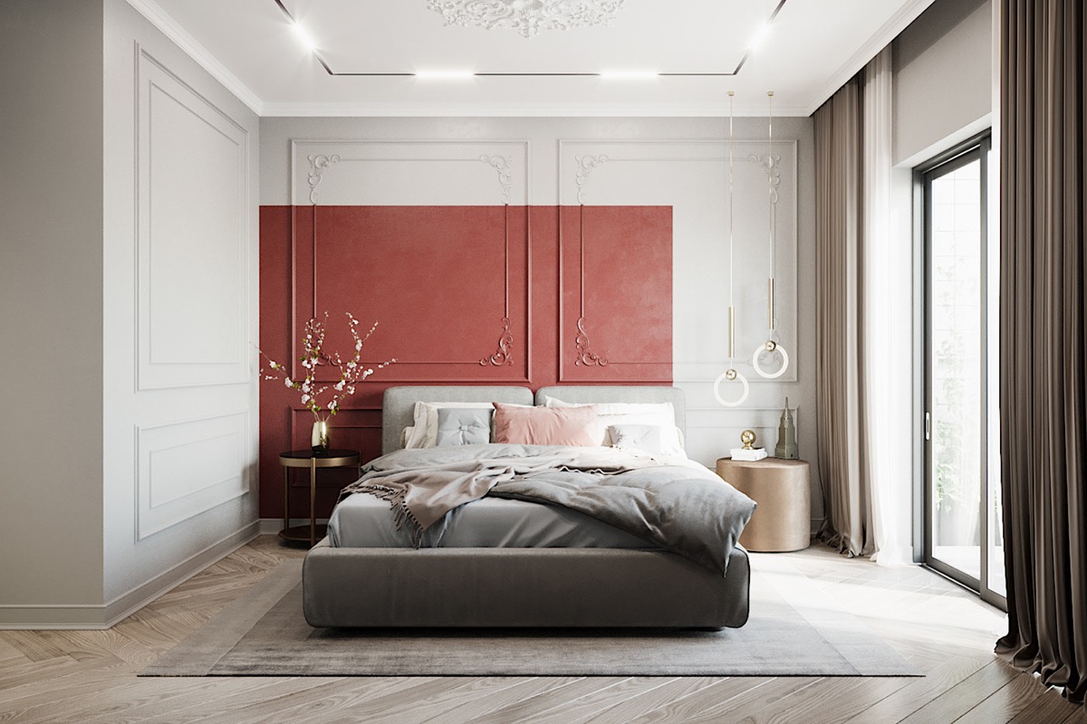 Nếu chuộng phong cách tân cổ điển nhẹ nhàng, sang trọng thì bạn không nên bỏ qua mẫu phòng ngủ này. Bức tường điểm nhấn màu đỏ đô khiến căn phòng trở nên ấm áp hơn.
