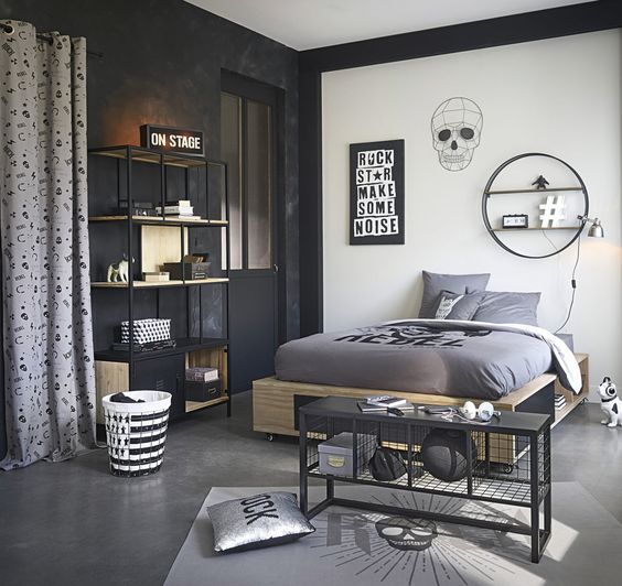 Mẫu thiết kế phòng ngủ cho con trai tuổi teen độc đáo với tông màu xám đen cá tính.