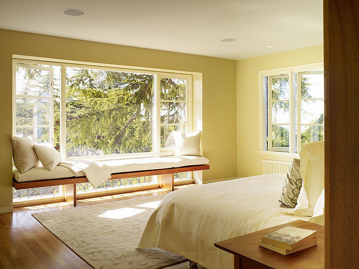 Mẫu ghế phong cách tối giản hiện đại cho chỗ ngồi bên cửa sổ phòng ngủ.