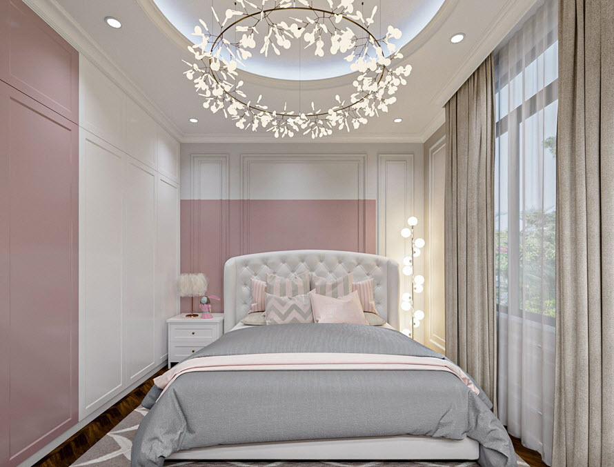 Sắc hồng pastel tạo điểm nhấn ngọt ngào cho phòng ngủ này. Cùng với đó là đèn chùm kiểu dáng tinh tế, hút mắt ngay từ ánh nhìn đầu tiên.