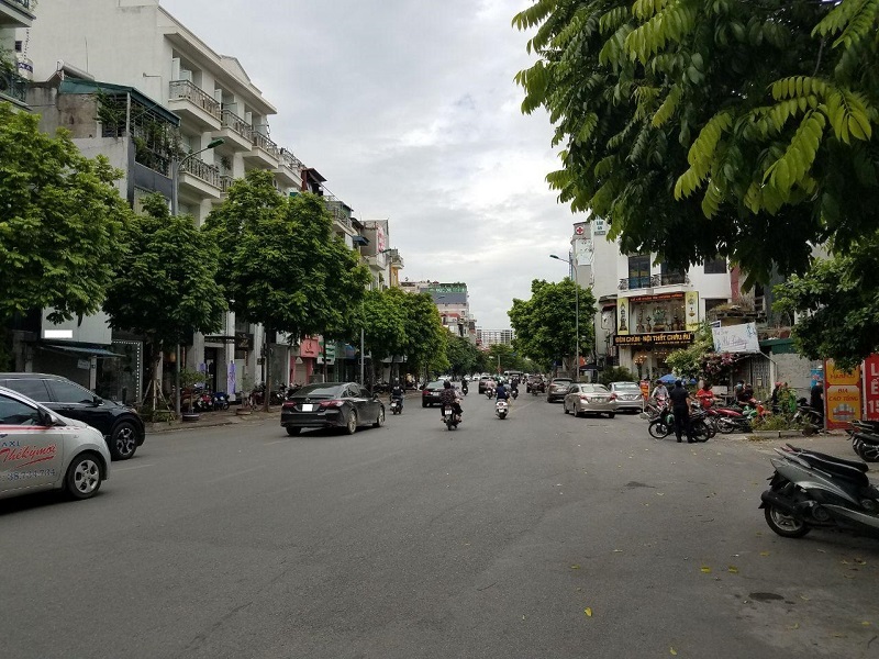 Trục đường nối giữa đường Kim Mã với đường Trần Phú, quận Ba Đình, TP. Hà Nội
