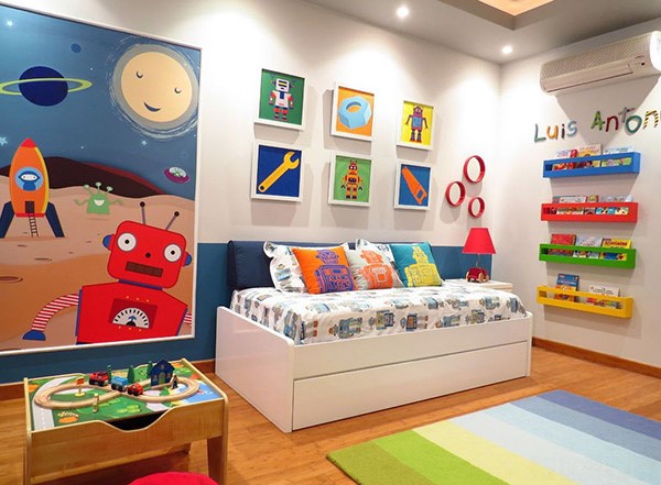 Phòng ngủ con trai được thiết kế với bảng màu tươi mới, vui nhộn phù hợp với độ tuổi và sở thích của trẻ.
