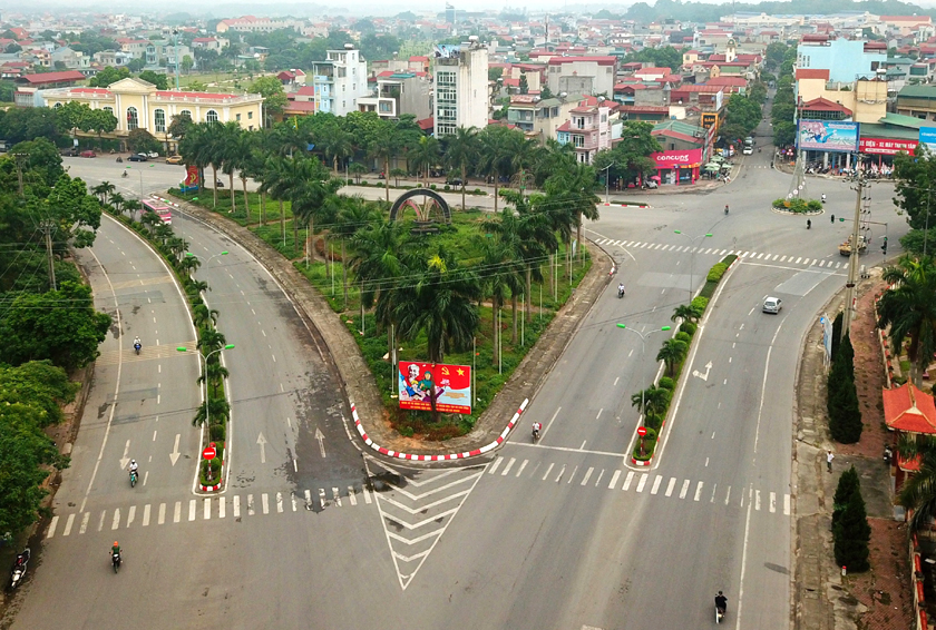 Hạ tầng giao thông thị xã Sơn Tây đã và đang được nâng cấp, mở rộng.