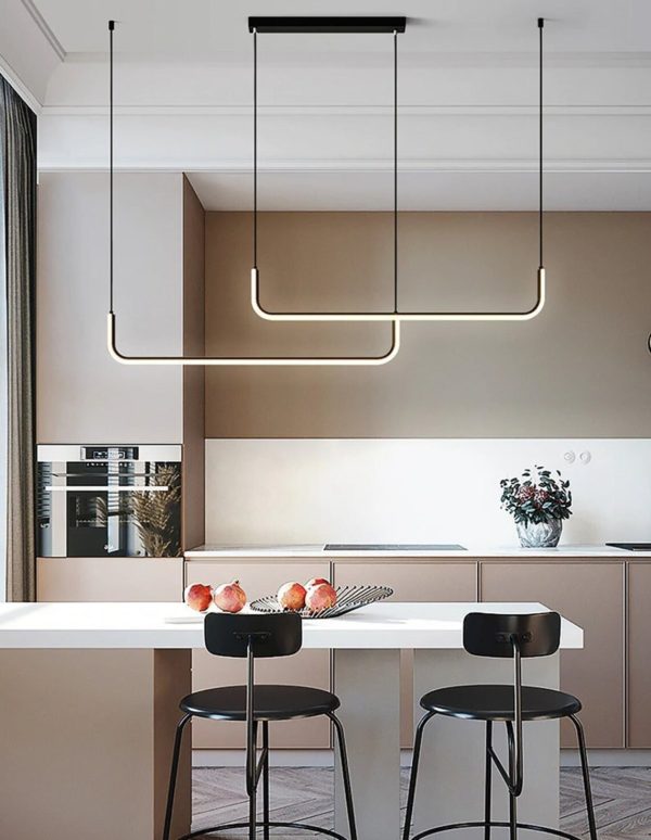 Đèn thả phòng ăn đẹp với ánh sáng đèn LED tinh tế, dịu mắt. Mẫu đèn có hình dạng tối giản phù hợp với phòng bếp hiện đại.