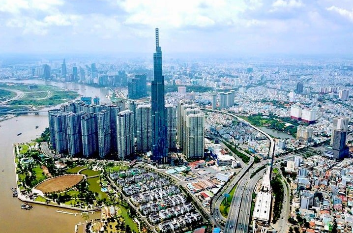 Hình ảnh một góc TP.HCM nhìn từ trên cao với tòa tháp 81 tầng 