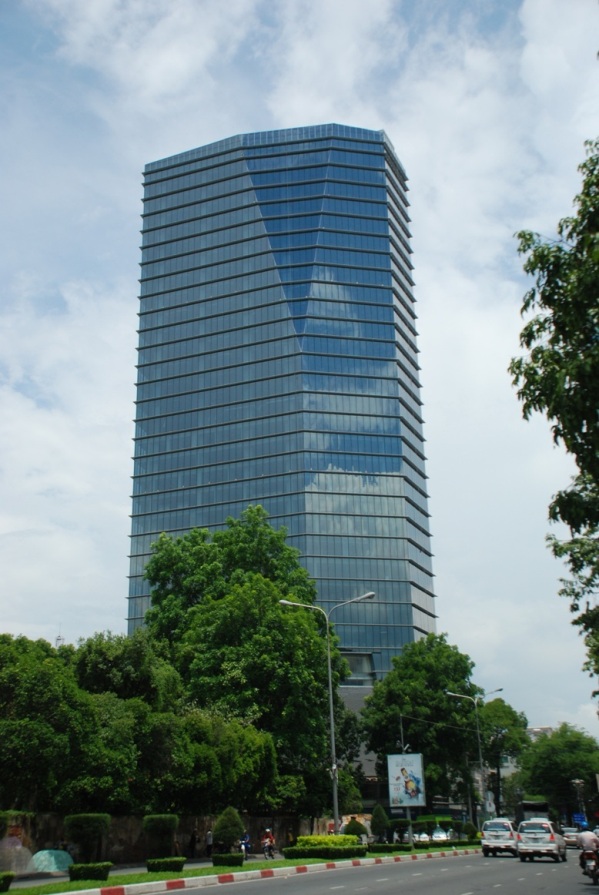 Tòa nhà Lim Tower số 9-11 Tôn Đức Thắng, Bến Nghé, quận 1, TP.HCM