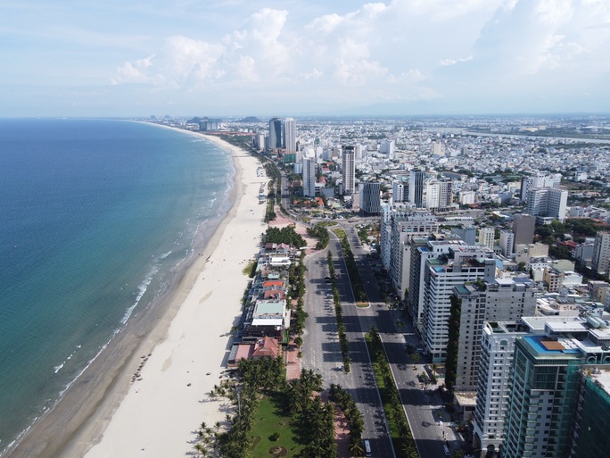 Hình ảnh một góc TP. Đà Nẵng ven biển nhìn từ trên cao