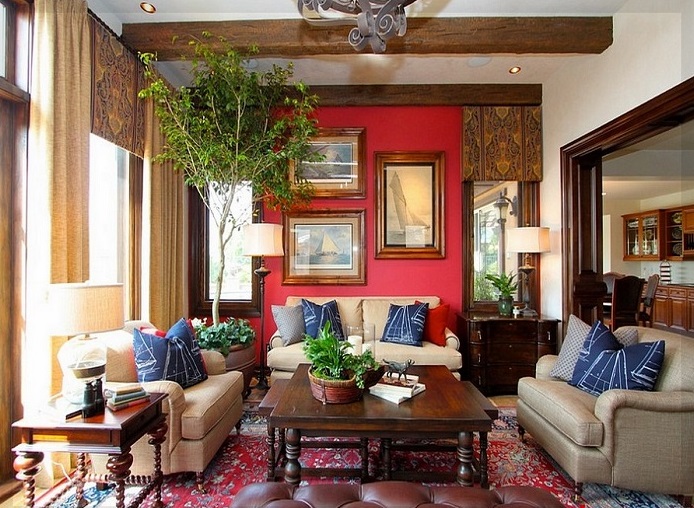 Trang trí phòng khách đón Tết với sắc đỏ ấm áp, tươi mới.