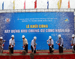 Xây dựng Khu chung cư cho công nhân than Nam Mẫu