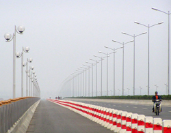 Thông xe cầu cạn nối từ đông sang tây Hà Nội