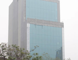 Hà Nội: Một tòa nhà 10 tầng mọc lên không phép