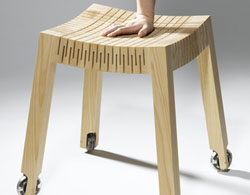 Ghế gỗ đàn hồi