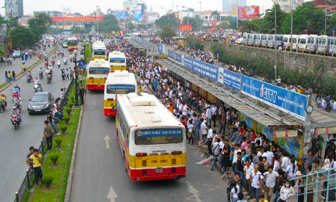 Cuối năm 2012, Hà Nội vận hành hệ thống vé xe buýt tự động