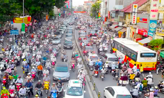 Hà Nội: Tăng phí, tăng thuế để giảm xe cá nhân