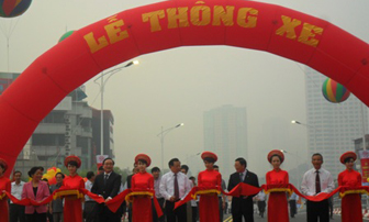 Thông xe cầu vượt dầm thép lớn nhất Hà Nội