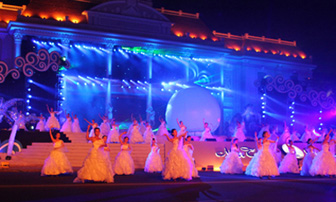 Khai mạc Festival biển Nha Trang 2013: Tiếng vọng biển xanh