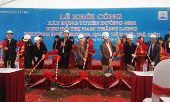 Khởi công dự án tuyến đường 40m KĐT Nam Thăng Long