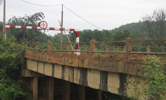 Xây dựng cầu Muỗi tại huyện Ba Vì