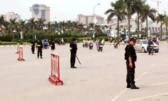 
Hà Nội tạm cấm nhiều phố phục vụ Interpol