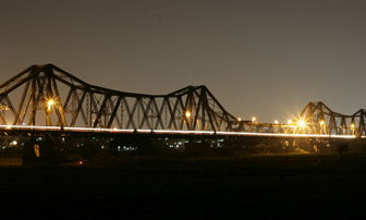 Cầu Long Biên xứng đáng trở thành bảo tàng sống