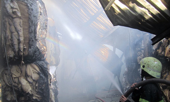 Bình Dương: Cháy lớn thiêu rụi Công ty mỹ phẩm