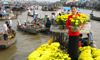 Nhộn nhịp chợ hoa xuân trên sông nước Cửu Long