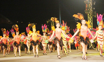 Quảng Ninh: “Cháy” phòng nghỉ trước tuần du lịch Carnaval Hạ Long