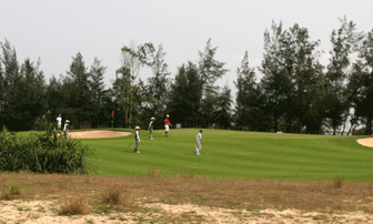 Bộ Xây dựng đề nghị kiểm tra dự án sân golf Tân Sơn Nhất