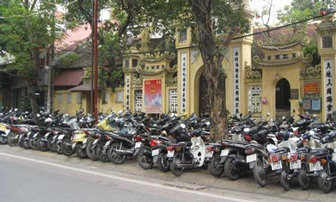 Hà Nội tiếp tục cấm trông xe hàng loạt tuyến phố