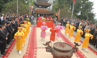 Lễ hội Đền Hùng: Toàn cảnh lễ dâng hương Tổ Mẫu Âu Cơ