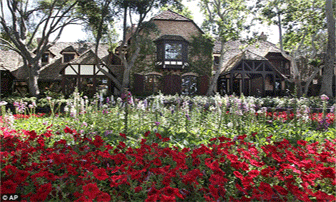 Ngắm Neverland Ranch: Nơi tĩnh dưỡng cuối cùng của Michael Jackson