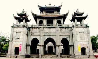 Kiến trúc độc đáo của nhà thờ đá Phát Diệm