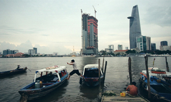 Ảnh: Sài Gòn một bờ Đông lặng lẽ