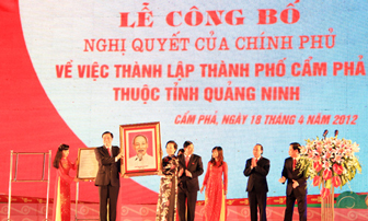 Quảng Ninh công bố chính thức quyết định thành lập TP Cẩm Phả